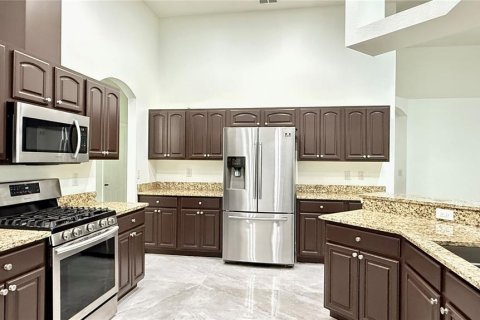 House in Valrico, Florida 4 bedrooms, 267.19 sq.m. № 1913146 - photo 9