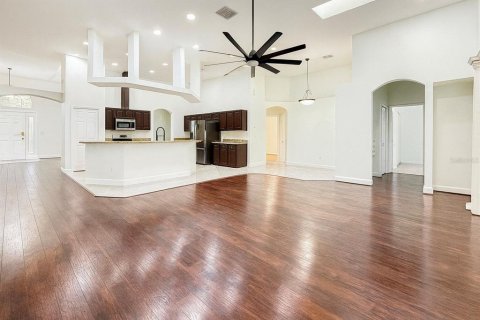 House in Valrico, Florida 4 bedrooms, 267.19 sq.m. № 1913146 - photo 5