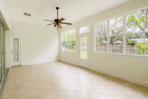 House in Valrico, Florida 4 bedrooms, 267.19 sq.m. № 1913146 - photo 23