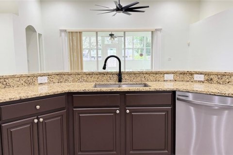 House in Valrico, Florida 4 bedrooms, 267.19 sq.m. № 1913146 - photo 8