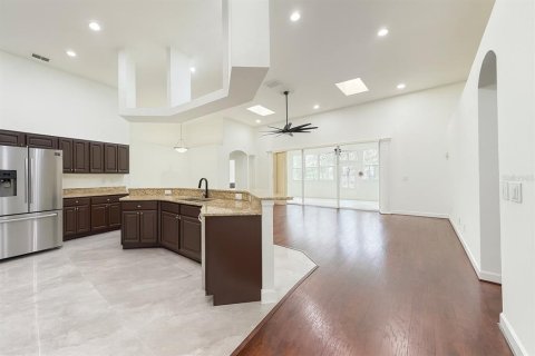 House in Valrico, Florida 4 bedrooms, 267.19 sq.m. № 1913146 - photo 7