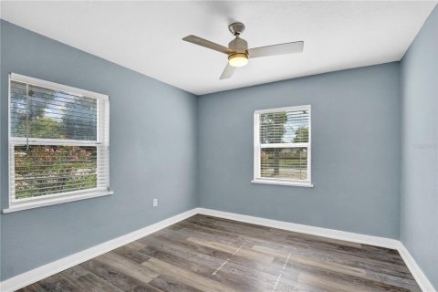 Casa en venta en Lakeland, Florida, 3 dormitorios, 62.43 m2 № 2225878 - foto 17