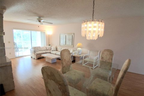 Condominio en venta en Sunrise, Florida, 2 dormitorios, 97.55 m2 № 2007361 - foto 26