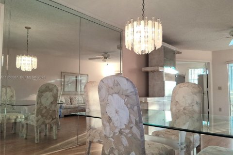 Condominio en venta en Sunrise, Florida, 2 dormitorios, 97.55 m2 № 2007361 - foto 19