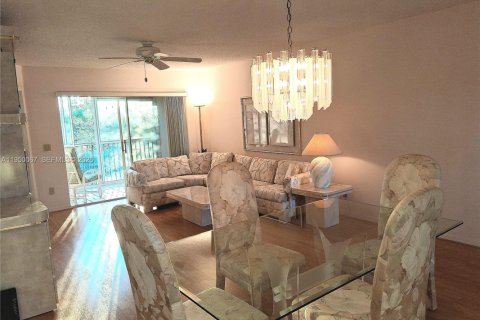 Condominio en venta en Sunrise, Florida, 2 dormitorios, 97.55 m2 № 2007361 - foto 22