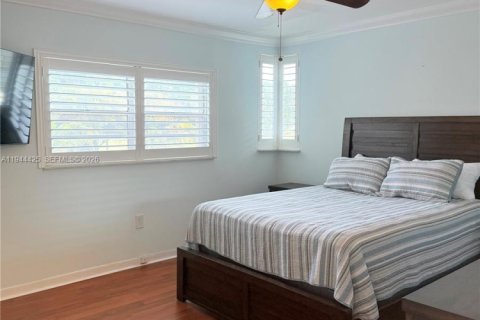 Condo in Plantation, Florida, 2 bedrooms  № 2003918 - photo 19