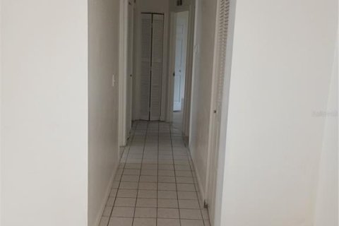 Casa en alquiler en Tampa, Florida, 3 dormitorios, 120.77 m2 № 1437990 - foto 9