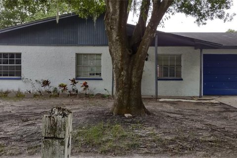 Casa en alquiler en Tampa, Florida, 3 dormitorios, 120.77 m2 № 1437990 - foto 1