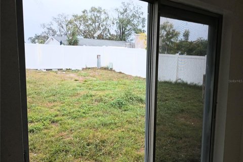 Casa en alquiler en Tampa, Florida, 3 dormitorios, 120.77 m2 № 1437990 - foto 12