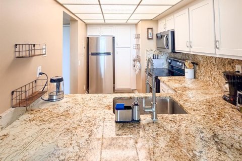 Copropriété à louer à Saint Petersburg, Floride: 1 chambre, 72.46 m2 № 2425312 - photo 4