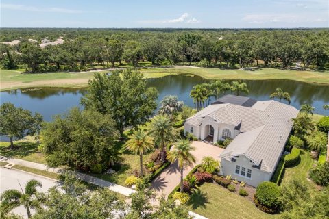 House in Lakewood Ranch, Florida 3 bedrooms, 282.42 sq.m. № 1832759 - photo 2