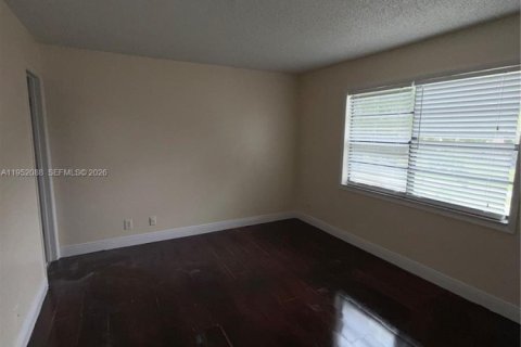 Copropriété à louer à North Lauderdale, Floride: 2 chambres, 92.9 m2 № 2007437 - photo 10