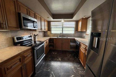 House in Daytona Beach, Florida 3 bedrooms, 218.78 sq.m. № 2138878 - photo 26