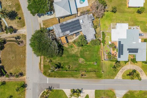 House in Daytona Beach, Florida 3 bedrooms, 218.78 sq.m. № 2138878 - photo 18