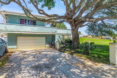 House in Daytona Beach, Florida 3 bedrooms, 218.78 sq.m. № 2138878 - photo 8
