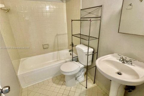 Casa en alquiler en West Park, Florida, 3 dormitorios, 106.65 m2 № 2012711 - foto 7