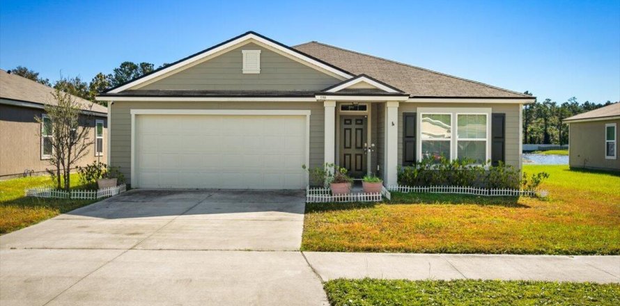 House in Jacksonville, Florida 3 bedrooms, 158.96 sq.m. № 834522