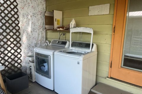 Commercial property in Sarasota, Florida 3 bedrooms, 138.8 sq.m. № 1721013 - photo 12