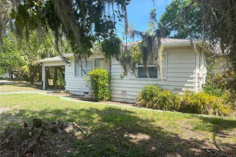 Commercial property in Sarasota, Florida 3 bedrooms, 138.8 sq.m. № 1721013 - photo 2