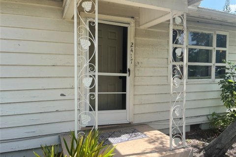 Commercial property in Sarasota, Florida 3 bedrooms, 138.8 sq.m. № 1721013 - photo 20