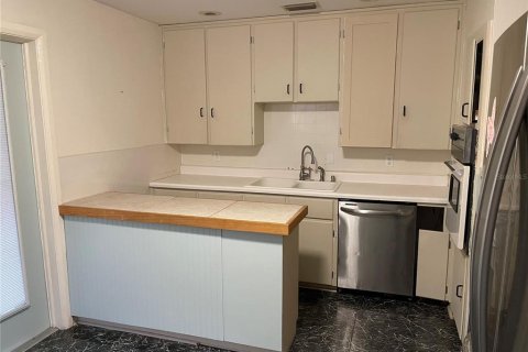 Commercial property in Sarasota, Florida 3 bedrooms, 138.8 sq.m. № 1721013 - photo 7