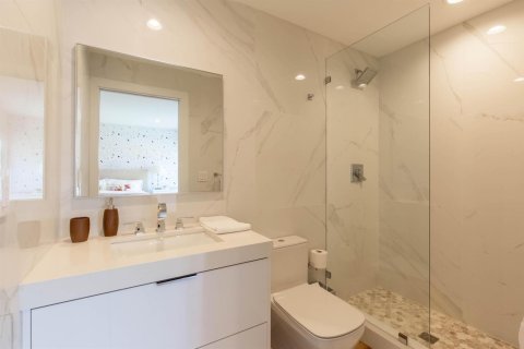 Casa en venta en Wellington, Florida, 5 dormitorios, 300.72 m2 № 2158569 - foto 9