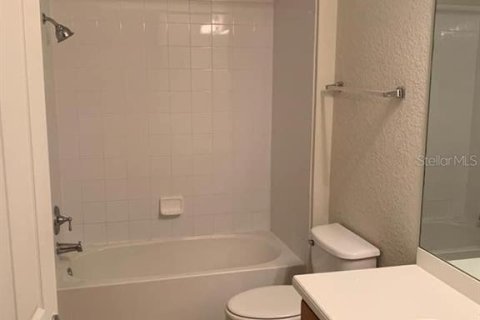Copropriété à louer à Orlando, Floride: 3 chambres, 182.27 m2 № 2418619 - photo 5