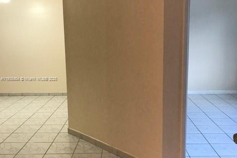 Appartement à louer à Miami, Floride: 2 chambres, 90.12 m2 № 1964318 - photo 25