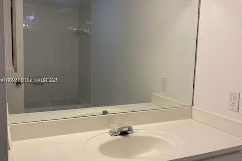 Appartement à louer à Miami, Floride: 2 chambres, 90.12 m2 № 1964318 - photo 18