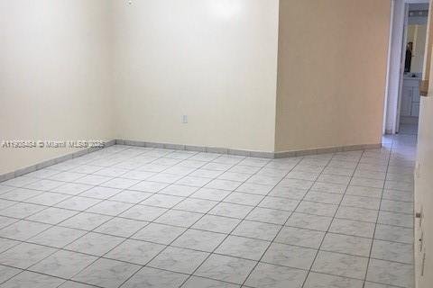 Appartement à louer à Miami, Floride: 2 chambres, 90.12 m2 № 1964318 - photo 23