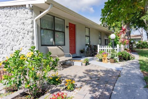 Appartement à Plant City, Floride 1 chambre, 78.97 m2 № 2369459