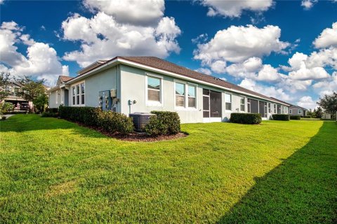 Townhouse in HARMONY AT LAKEWOOD RANCH in Bradenton, Florida 3 bedrooms, 161.84 sq.m. № 1556185 - photo 2