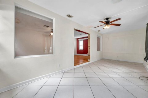 Commercial property in Clearwater, Florida 128.39 sq.m. № 1793809 - photo 9