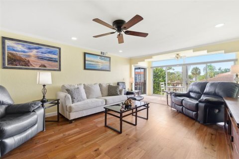 Condominio en venta en Clearwater, Florida, 2 dormitorios, 98.48 m2 № 2133241 - foto 11