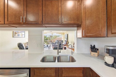 Condominio en venta en Clearwater, Florida, 2 dormitorios, 98.48 m2 № 2133241 - foto 8
