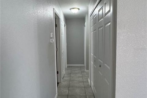 Casa en alquiler en North Port, Florida, 3 dormitorios, 109.25 m2 № 2093618 - foto 8