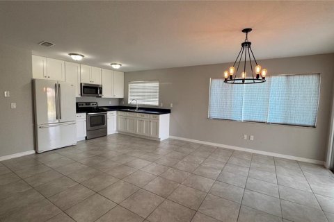 Casa en alquiler en North Port, Florida, 3 dormitorios, 109.25 m2 № 2093618 - foto 4