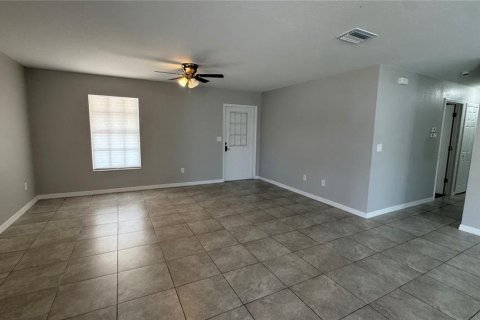 Casa en alquiler en North Port, Florida, 3 dormitorios, 109.25 m2 № 2093618 - foto 2