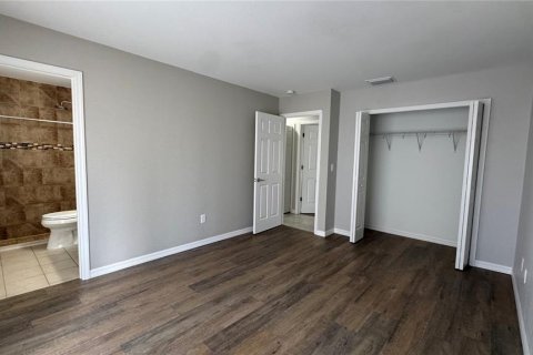 Casa en alquiler en North Port, Florida, 3 dormitorios, 109.25 m2 № 2093618 - foto 12
