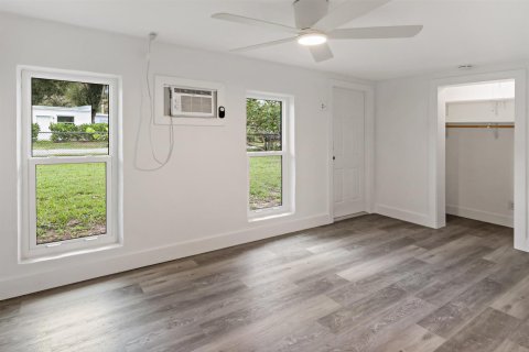 Immobilier commercial à louer à Vero Beach, Floride: 1 chambre, 37.16 m2 № 2083858 - photo 10
