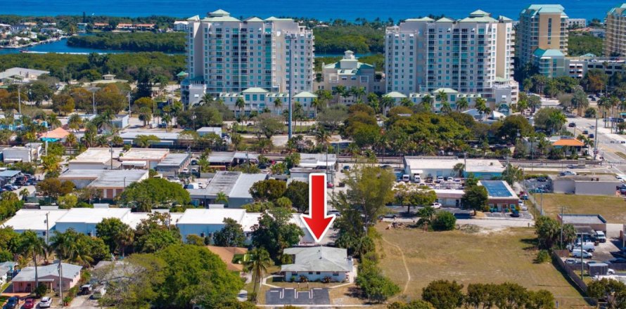Immobilier commercial à Boynton Beach, Floride 232.53 m2 № 2154168