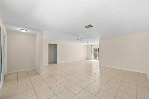 Immobilier commercial à vendre à Boynton Beach, Floride: 232.53 m2 № 2154168 - photo 14