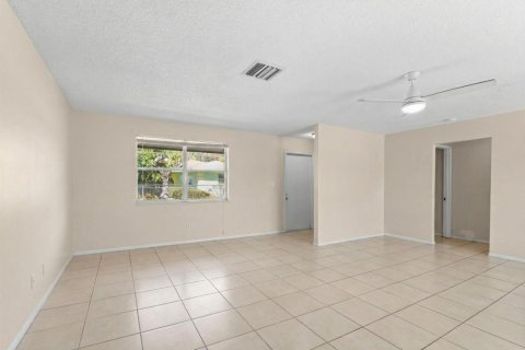 Immobilier commercial à vendre à Boynton Beach, Floride: 232.53 m2 № 2154168 - photo 13