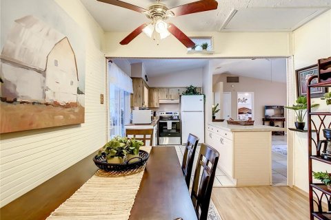 House in Ocala, Florida 3 bedrooms, 95.32 sq.m. № 1577508 - photo 16
