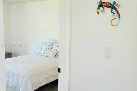 Condo in Tamarac, Florida, 2 bedrooms  № 1865252 - photo 12