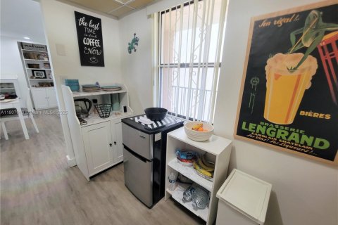 Condo in Tamarac, Florida, 2 bedrooms  № 1865252 - photo 29