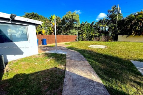 Commercial property in Wilton Manors, Florida № 1834287 - photo 10