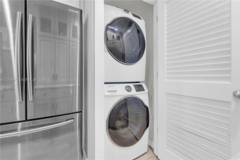 Copropriété à vendre à Fort Lauderdale, Floride: 2 chambres, 118.91 m2 № 2073347 - photo 17