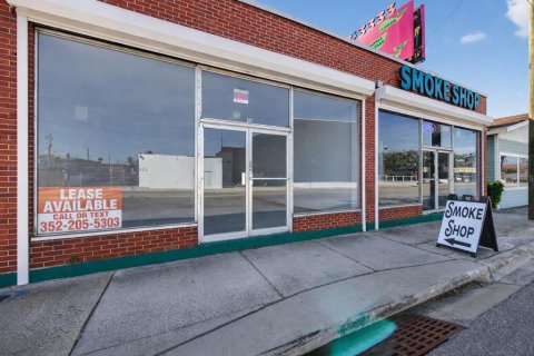Immobilier commercial à Daytona Beach, Floride 204.38 m2 № 2127616