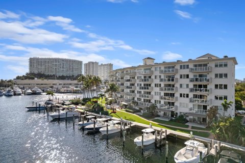 Condo à Pompano Beach, Floride, 1 chambre № 2272297